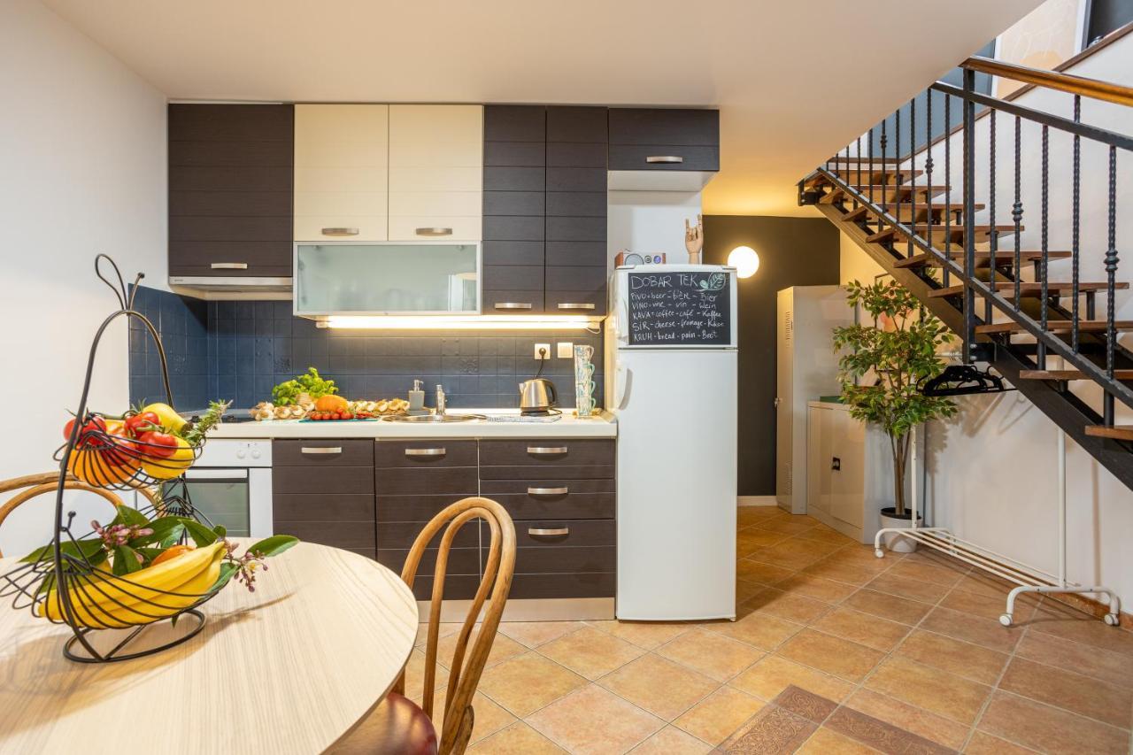 4 Us Apartment Split Luaran gambar